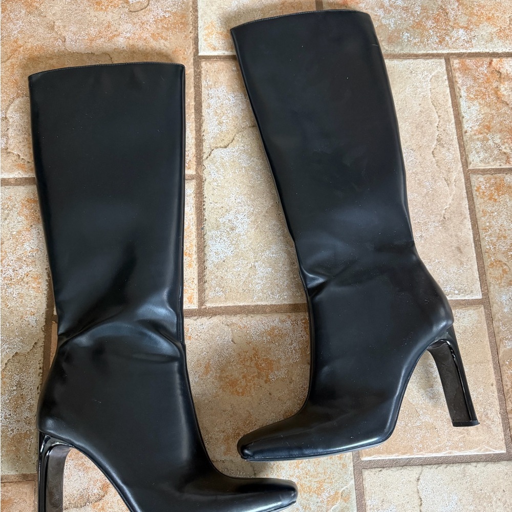 Elegant Black Women's Knee-High Boots